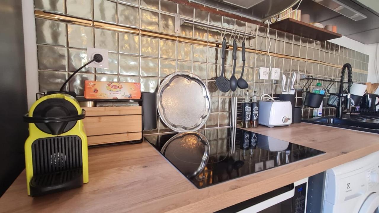 Sunny Apartment With Nice View In History City Center Aix-en-Provence Ngoại thất bức ảnh