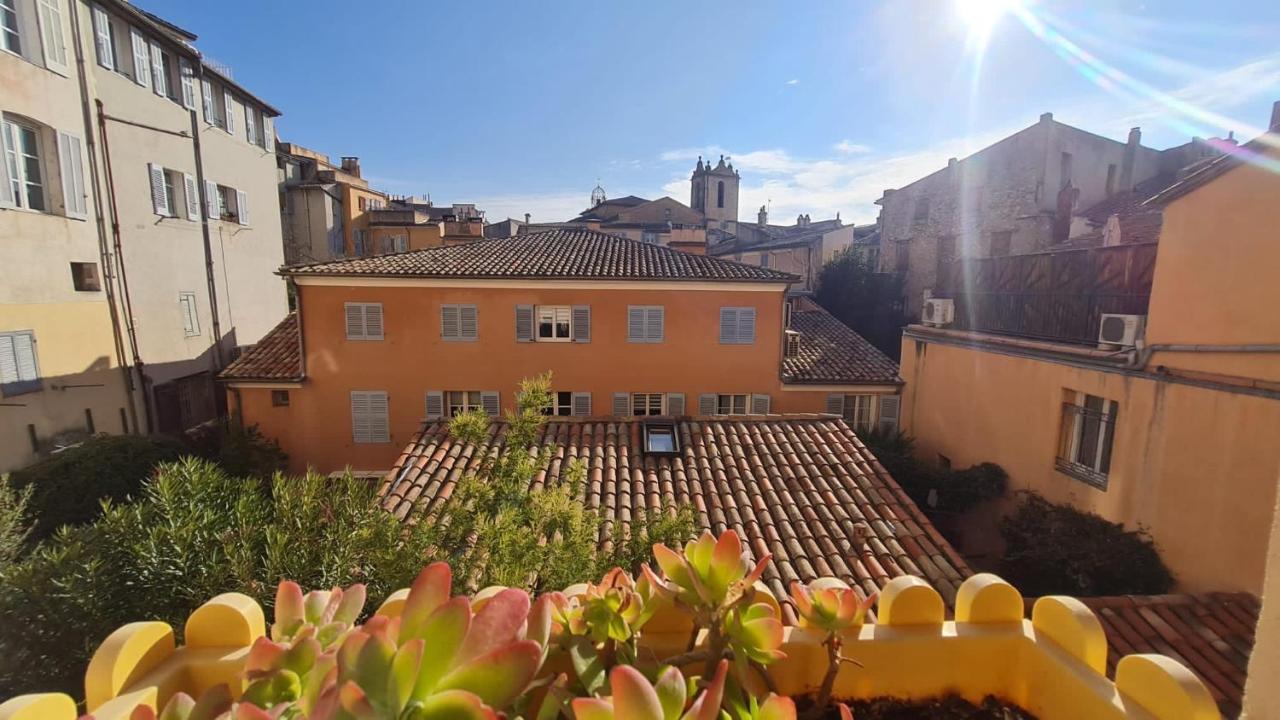 Sunny Apartment With Nice View In History City Center Aix-en-Provence Ngoại thất bức ảnh