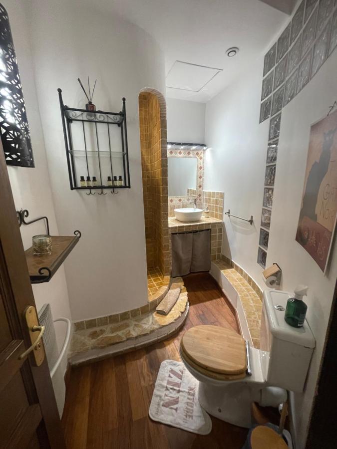 Sunny Apartment With Nice View In History City Center Aix-en-Provence Ngoại thất bức ảnh